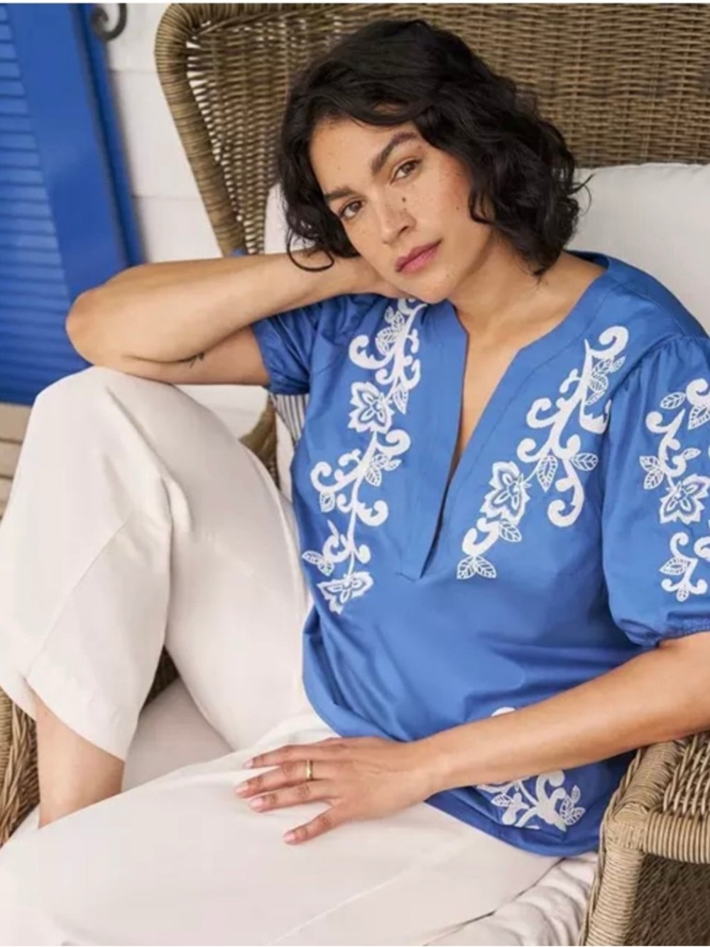 ✨NWT Torrid Belle Isle Embroidered Top
